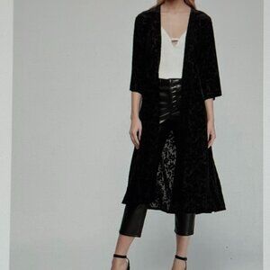 EXPRESS Floral Velvet Duster Kimono-Size Medium New with Tags